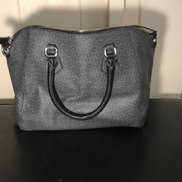 Guess black floral purse and wallet - Picture 5 of 11